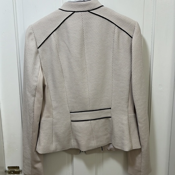 WHBM Blazer - Picture 2 of 3